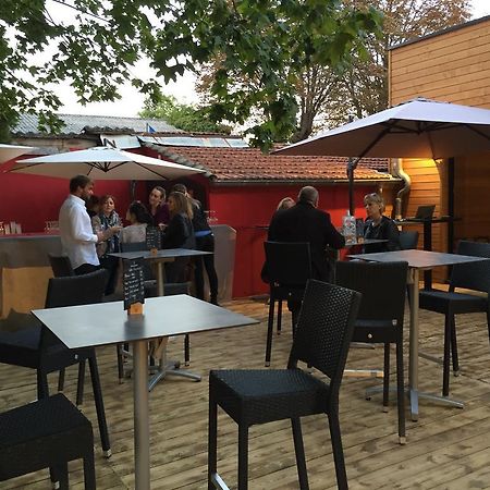 Bull'It Hotel Saint-Genis-Laval Bagian luar foto