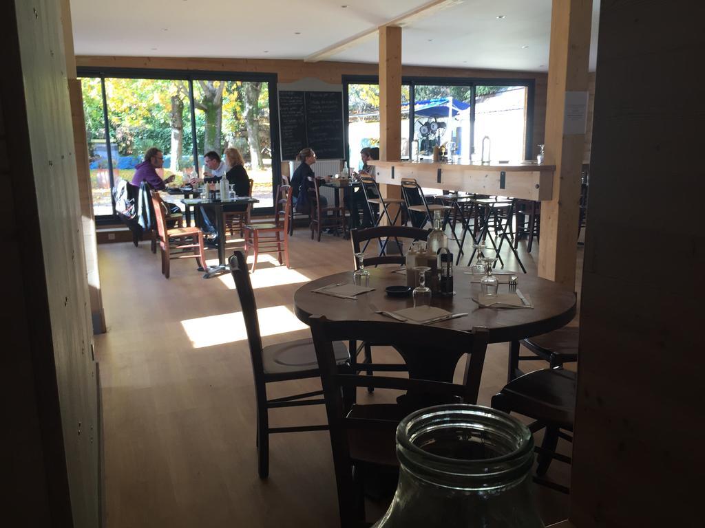 Bull'It Hotel Saint-Genis-Laval Bagian luar foto